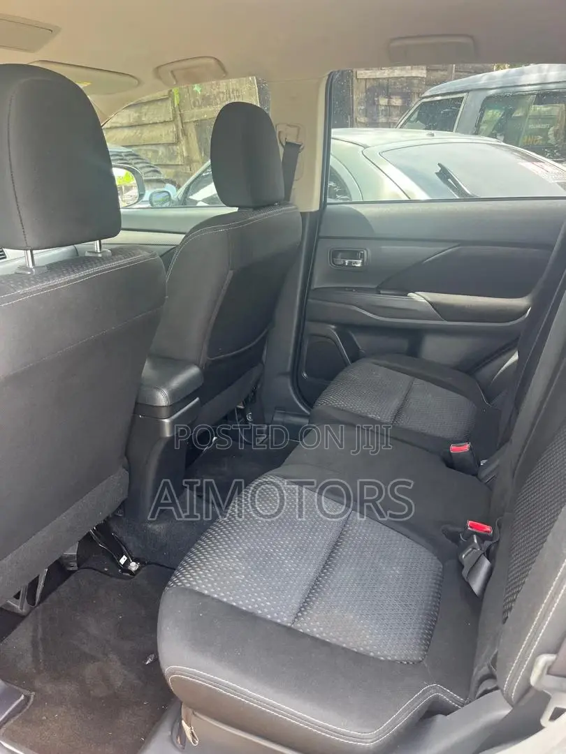 Mitsubishi Outlander 2.4 PHEV AWD 2016 Black