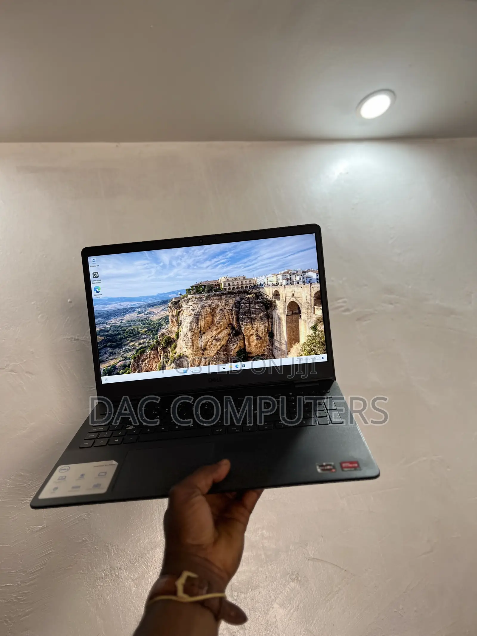 Laptop Dell Inspiron 3542 8GB AMD Ryzen 5 SSD 512GB