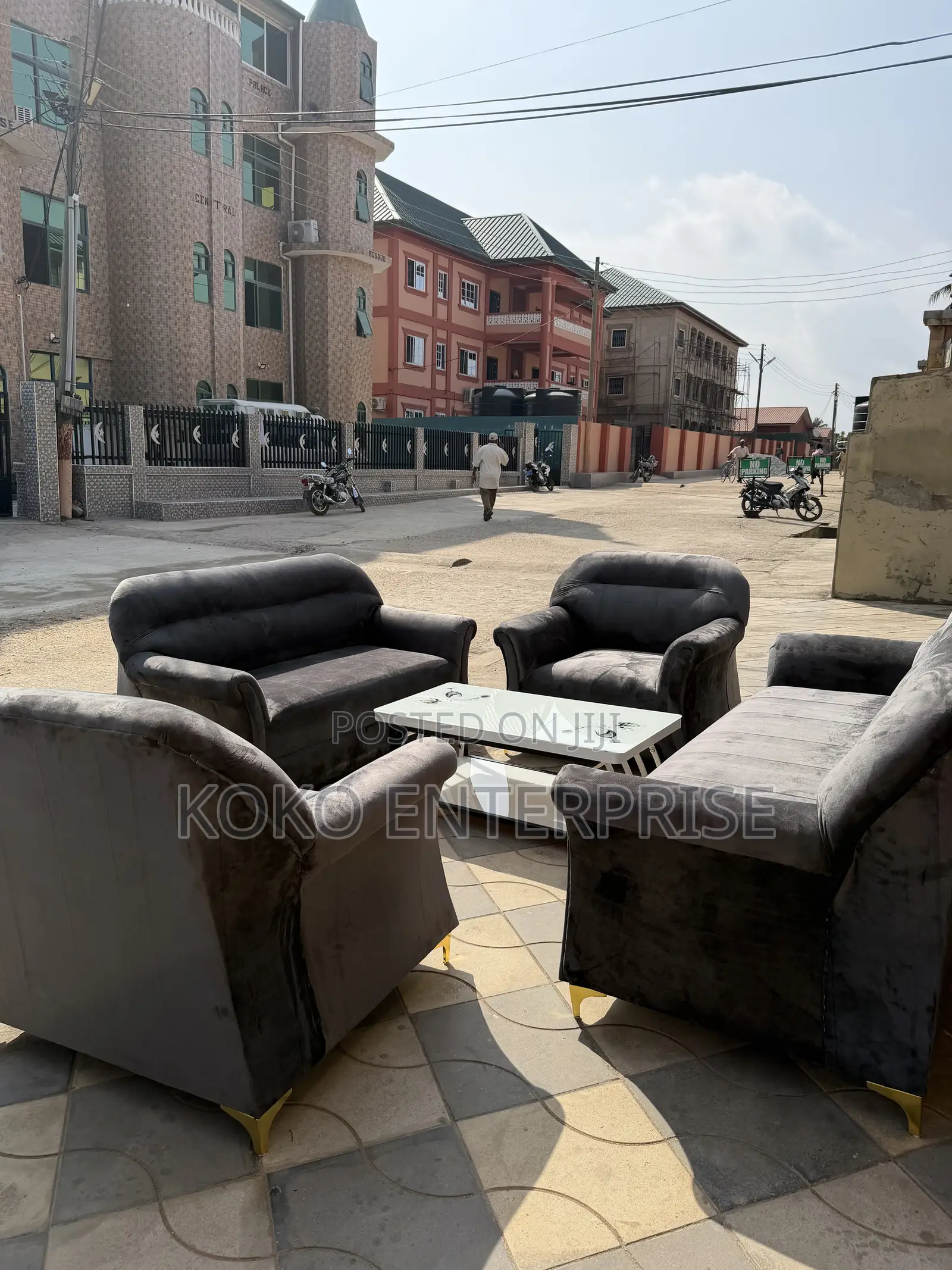 Quality Sofa Set