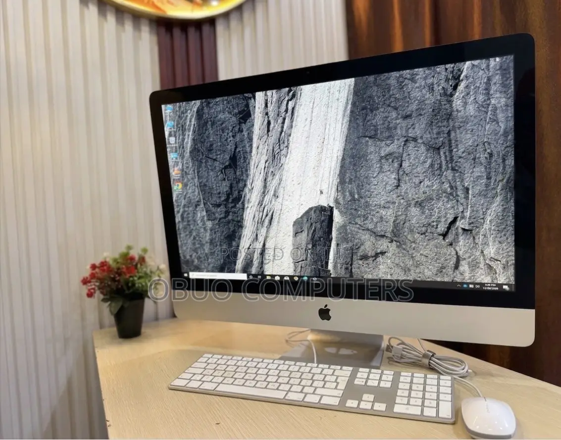 Desktop Computer Apple iMac 4GB Intel Core i3 HDD 500GB