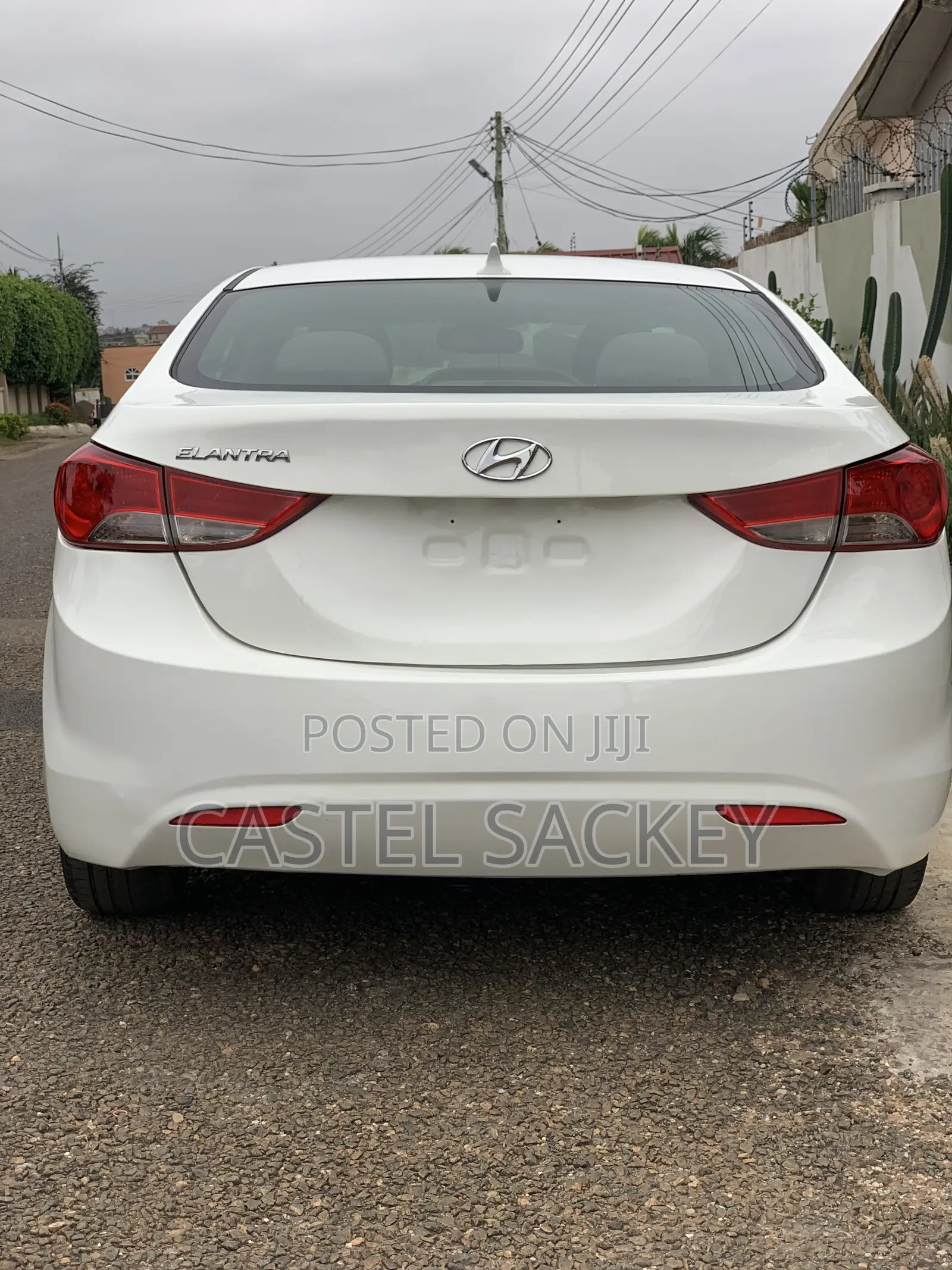 Hyundai Elantra 2013 White