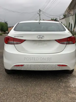 Hyundai Elantra 2013 White