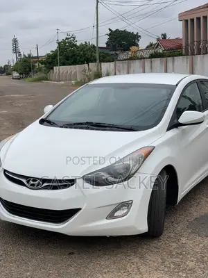 Hyundai Elantra 2013 White