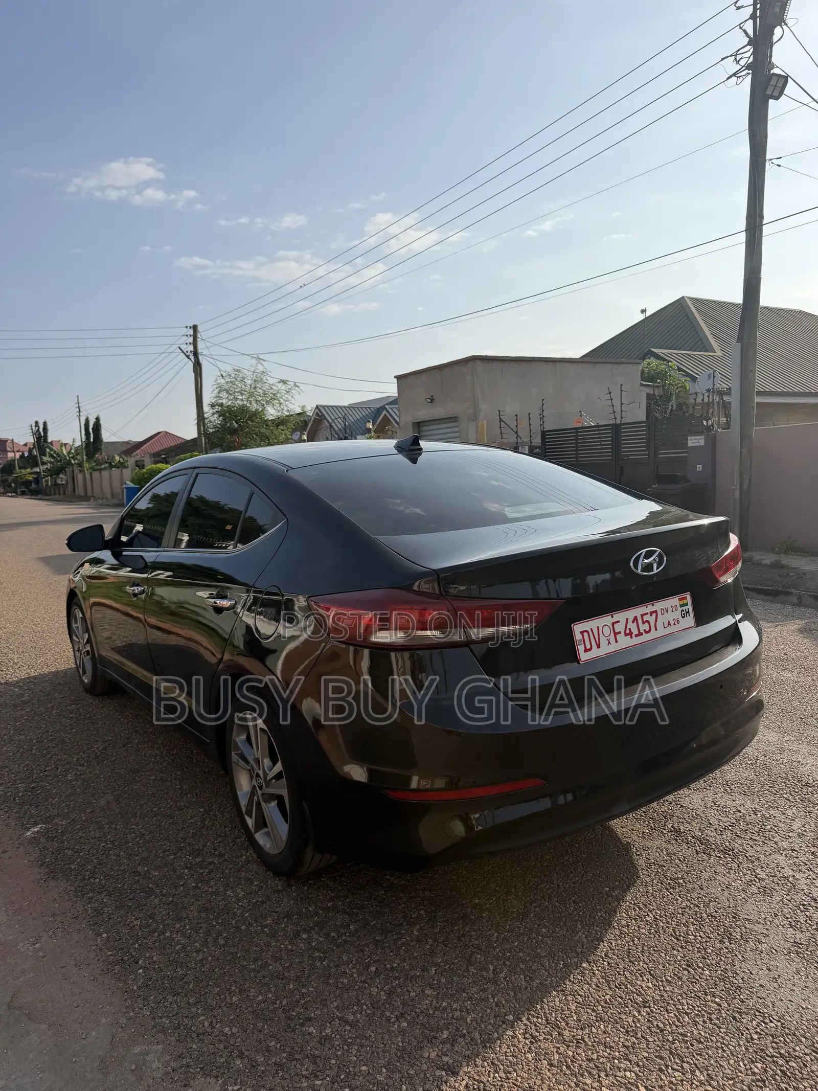 Hyundai Elantra Limited Sedan FWD (2.0L 4cyl 6A) 2017 Black