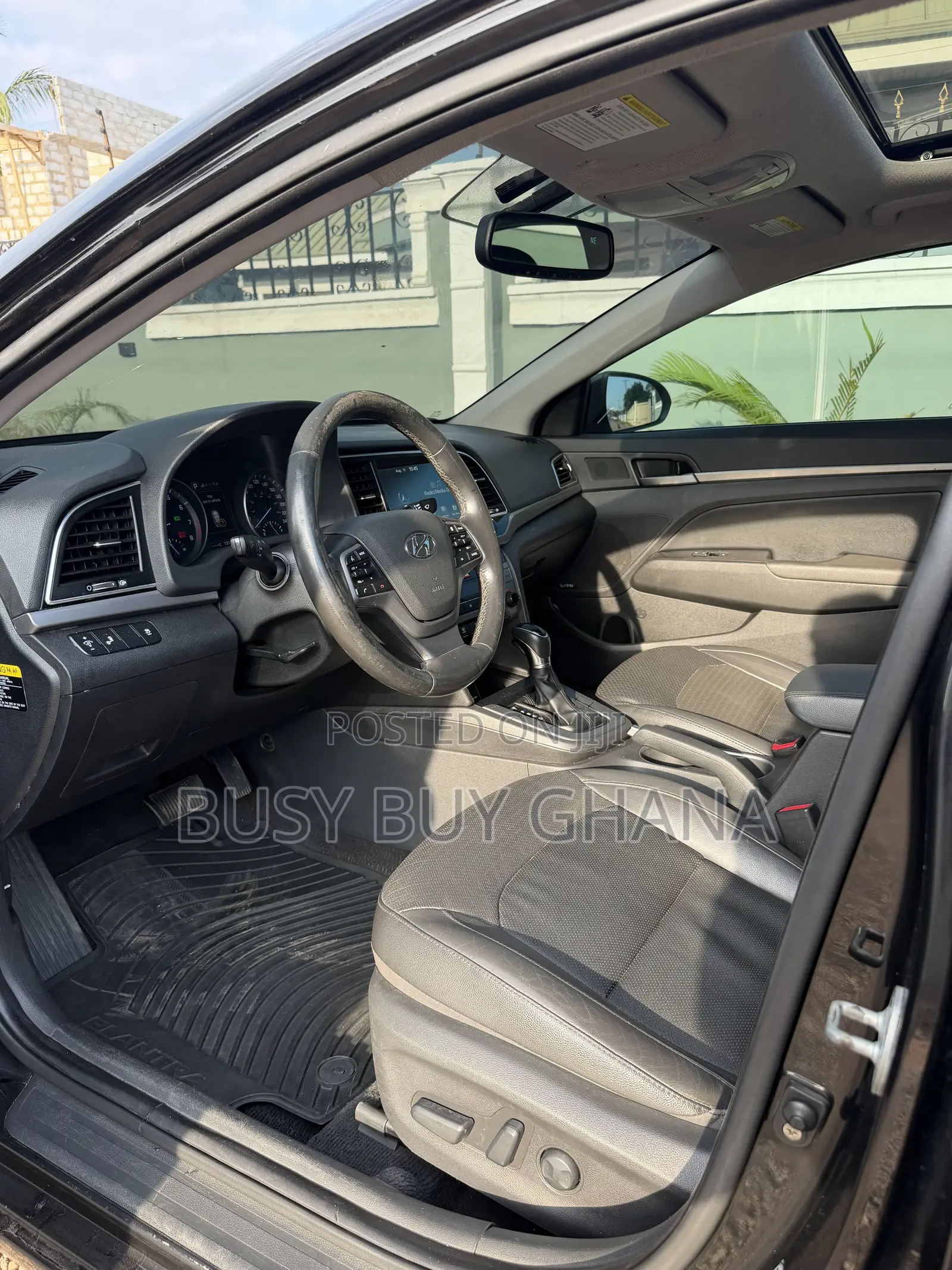 Hyundai Elantra Limited Sedan FWD (2.0L 4cyl 6A) 2017 Black