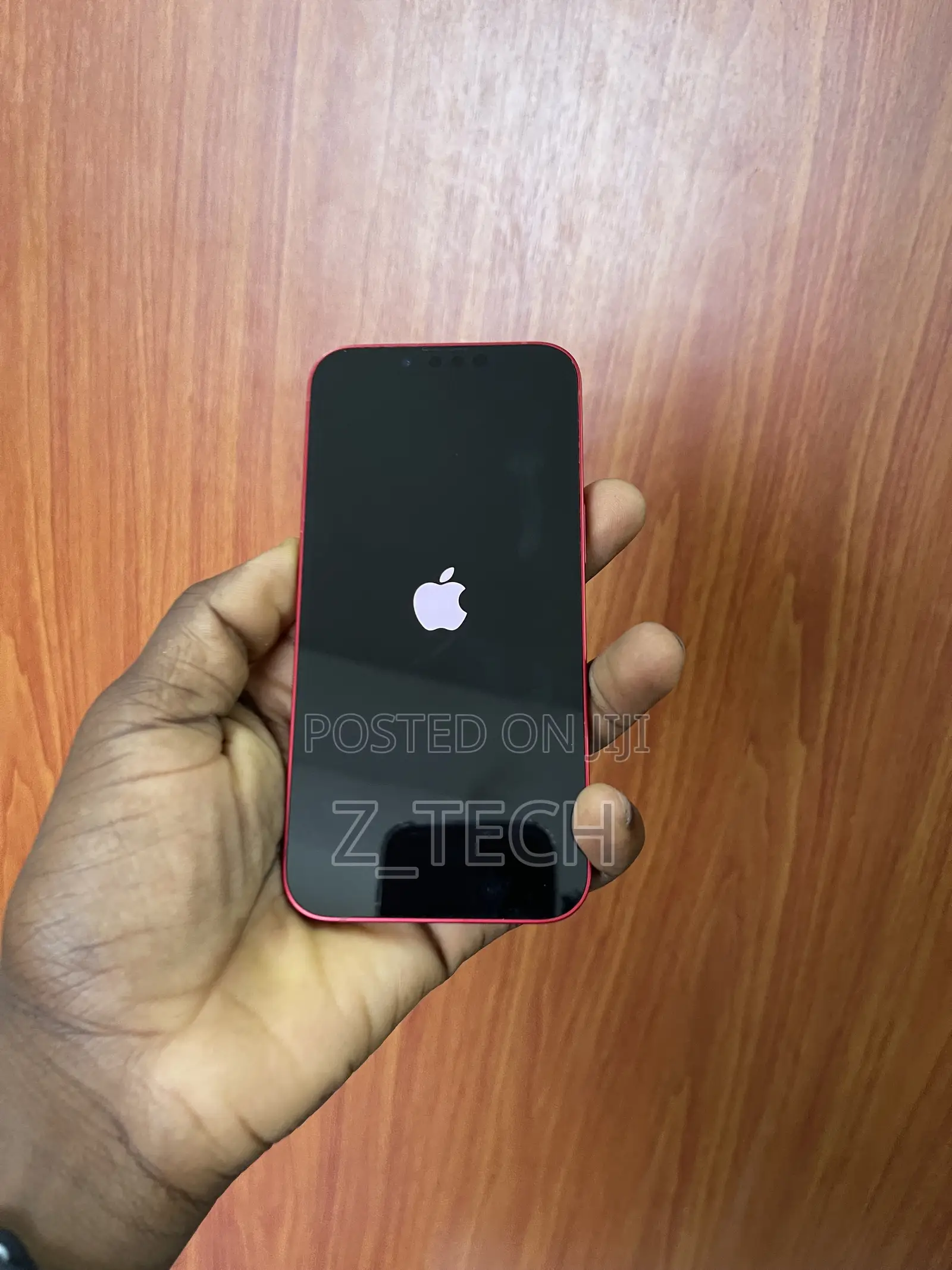 Apple iPhone 13 128 GB Red
