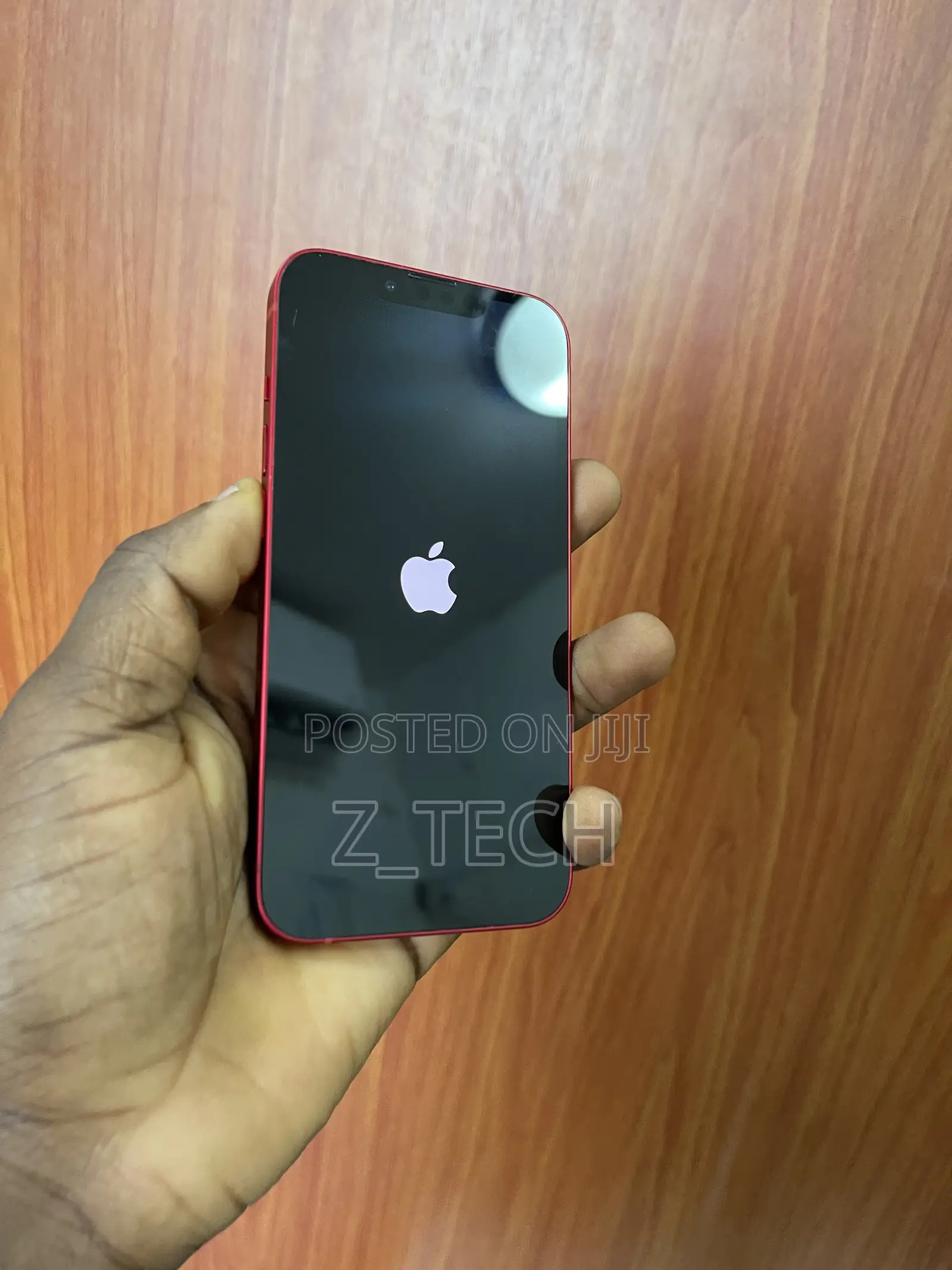 Apple iPhone 13 128 GB Red