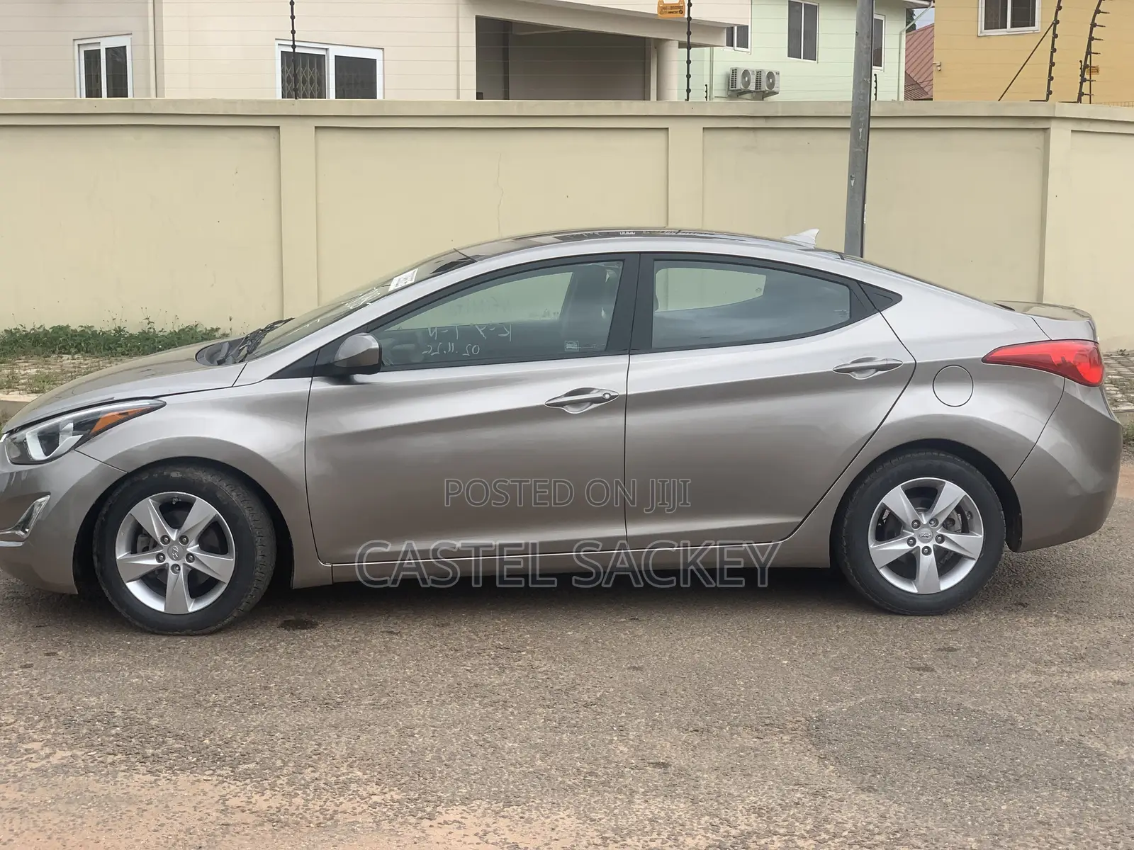 Hyundai Elantra 2013 Brown