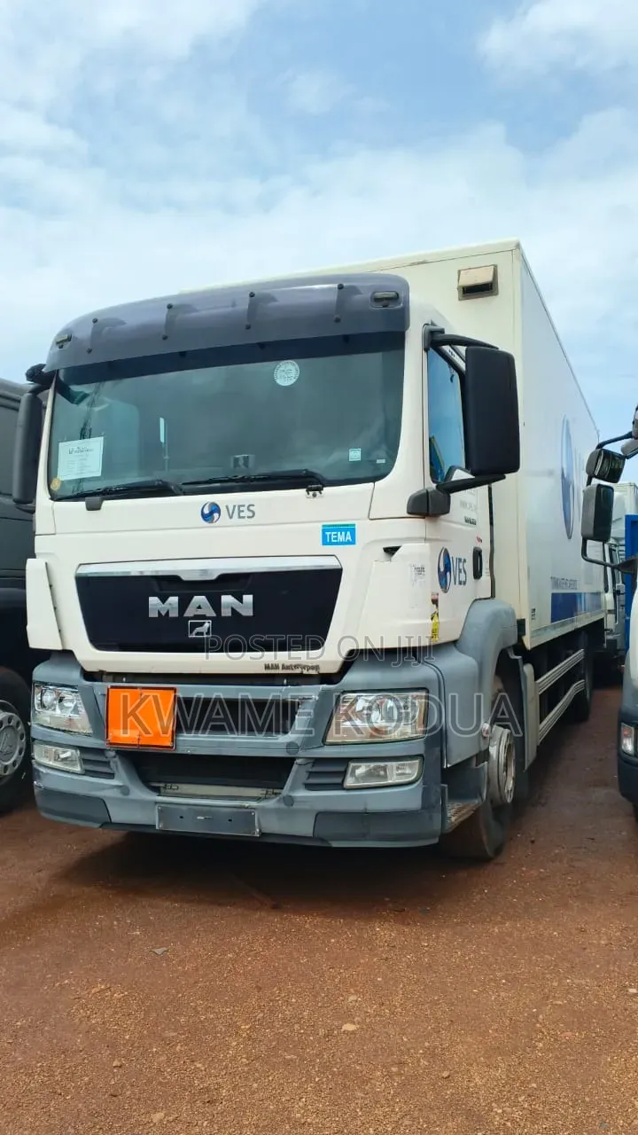 Man Diesel Box Truck TGS