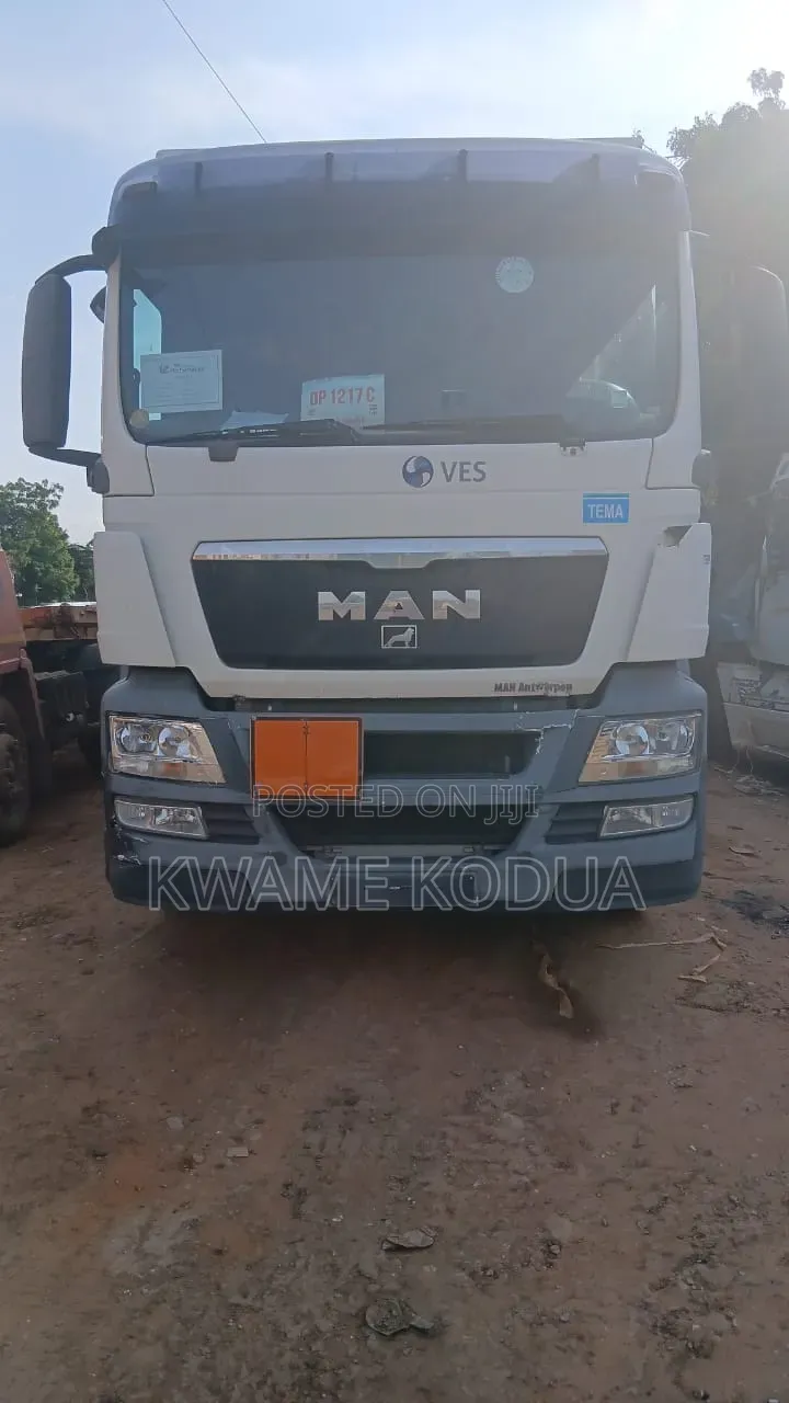 Man Diesel Box Truck TGS