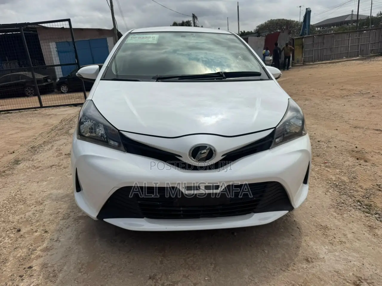 Toyota Vitz 2014 White
