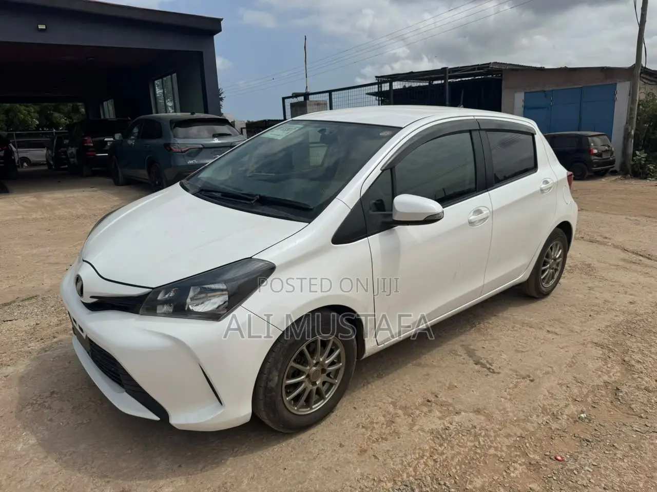 Toyota Vitz 2014 White