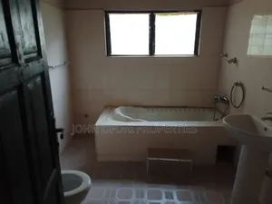 2bdrm Apartment in Oforikrom Accra Town, Kumasi Metropolitan for rent