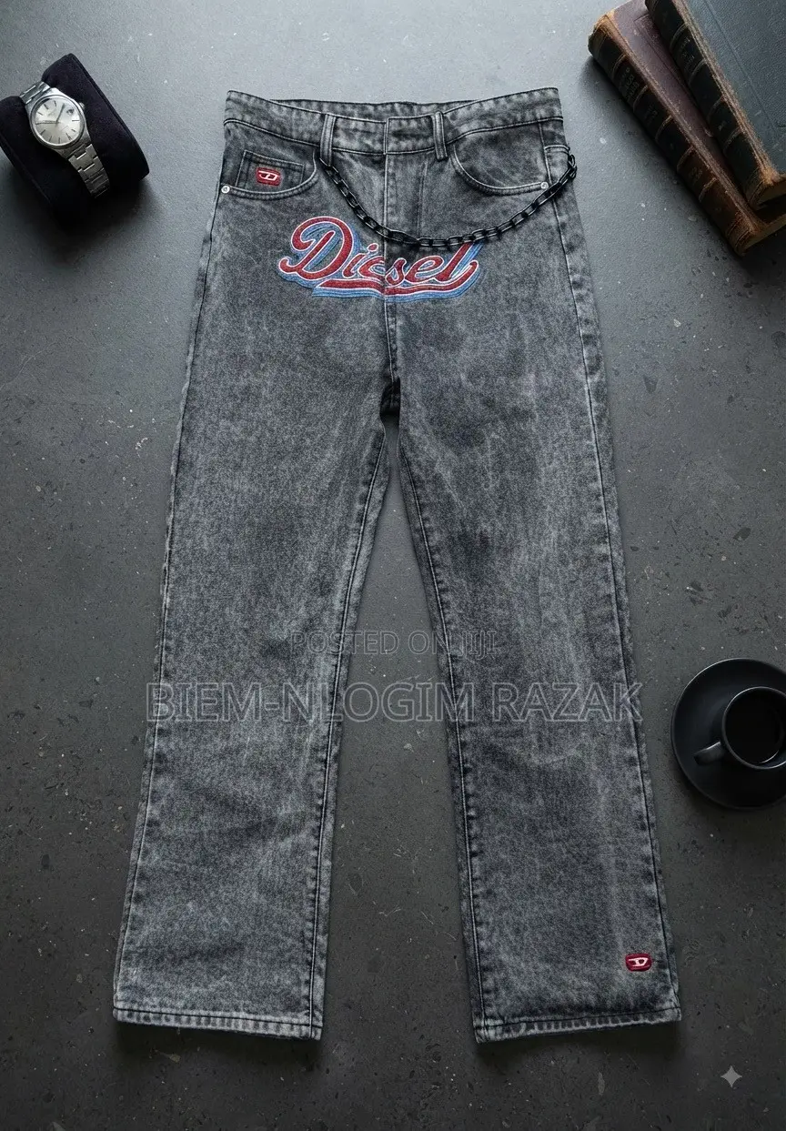 High Quality Versace and Diesel Baggy Jeans Available in Stock