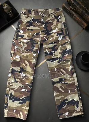 High Quality Camouflage Cargo Pants Available in Stock