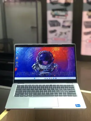 Laptop Dell Latitude 5320 8GB Intel Core i5 SSD 256GB