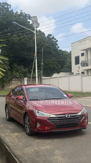 Hyundai Avante 2019 Red