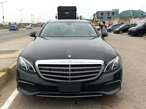 Mercedes-Benz E300 2017 Black