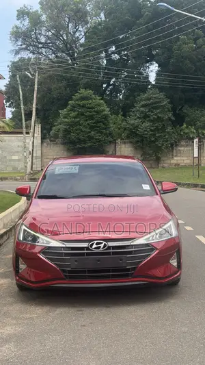 Hyundai Avante 2019 Red