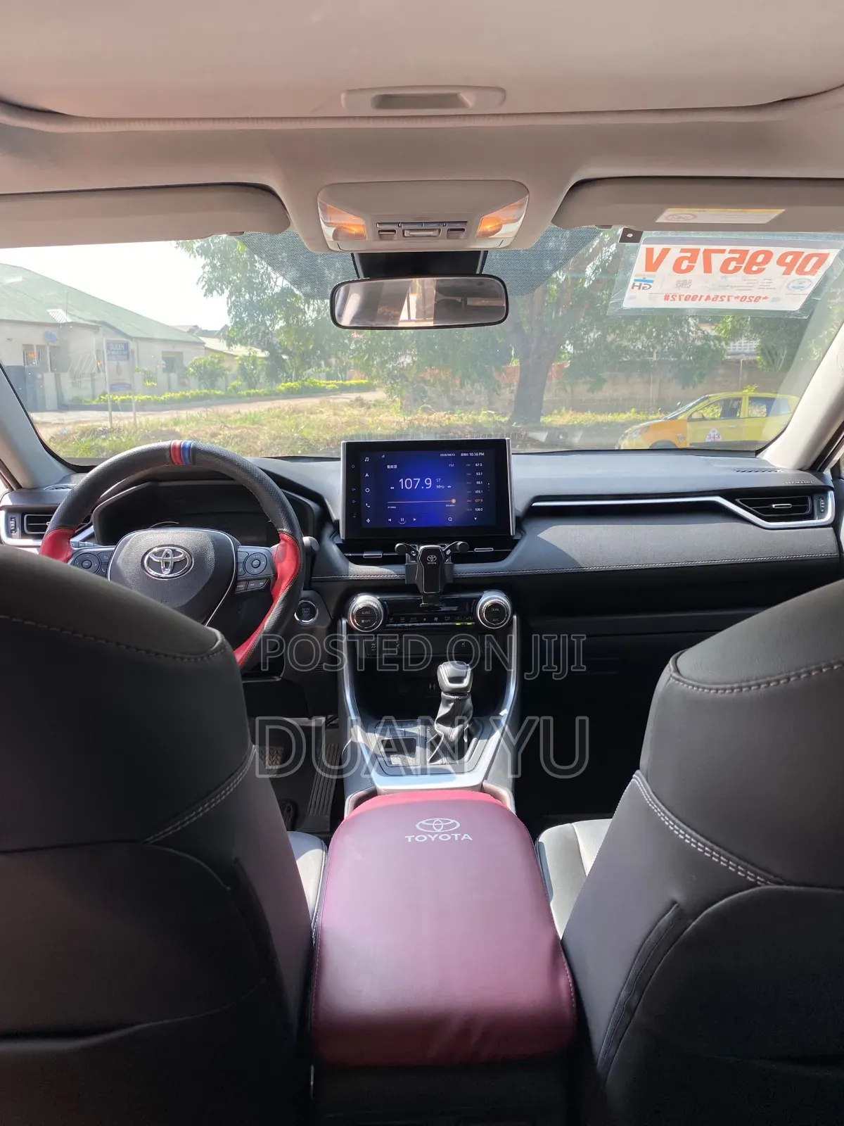 Toyota RAV4 2023 White