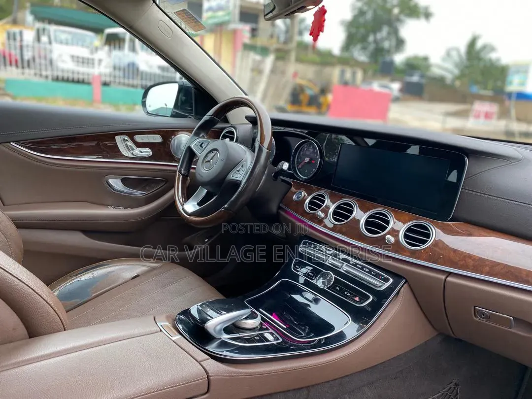 Mercedes-Benz E300 2017 Black