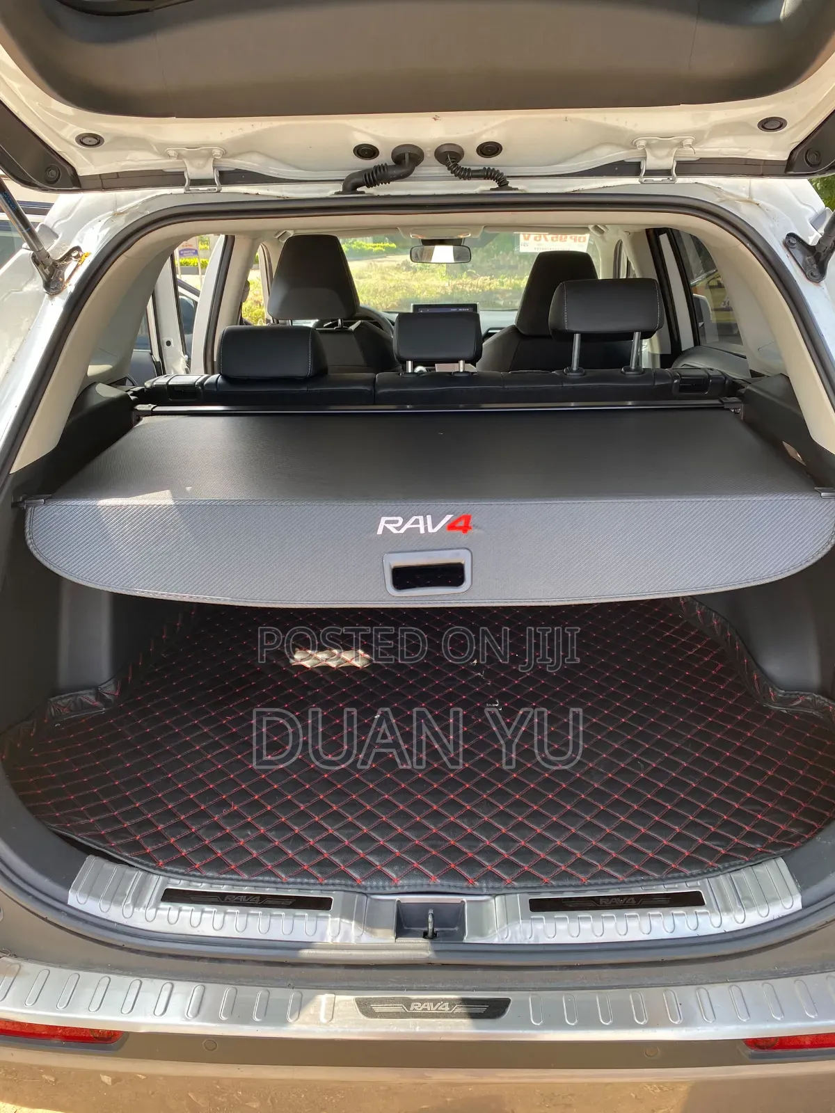 Toyota RAV4 2023 White