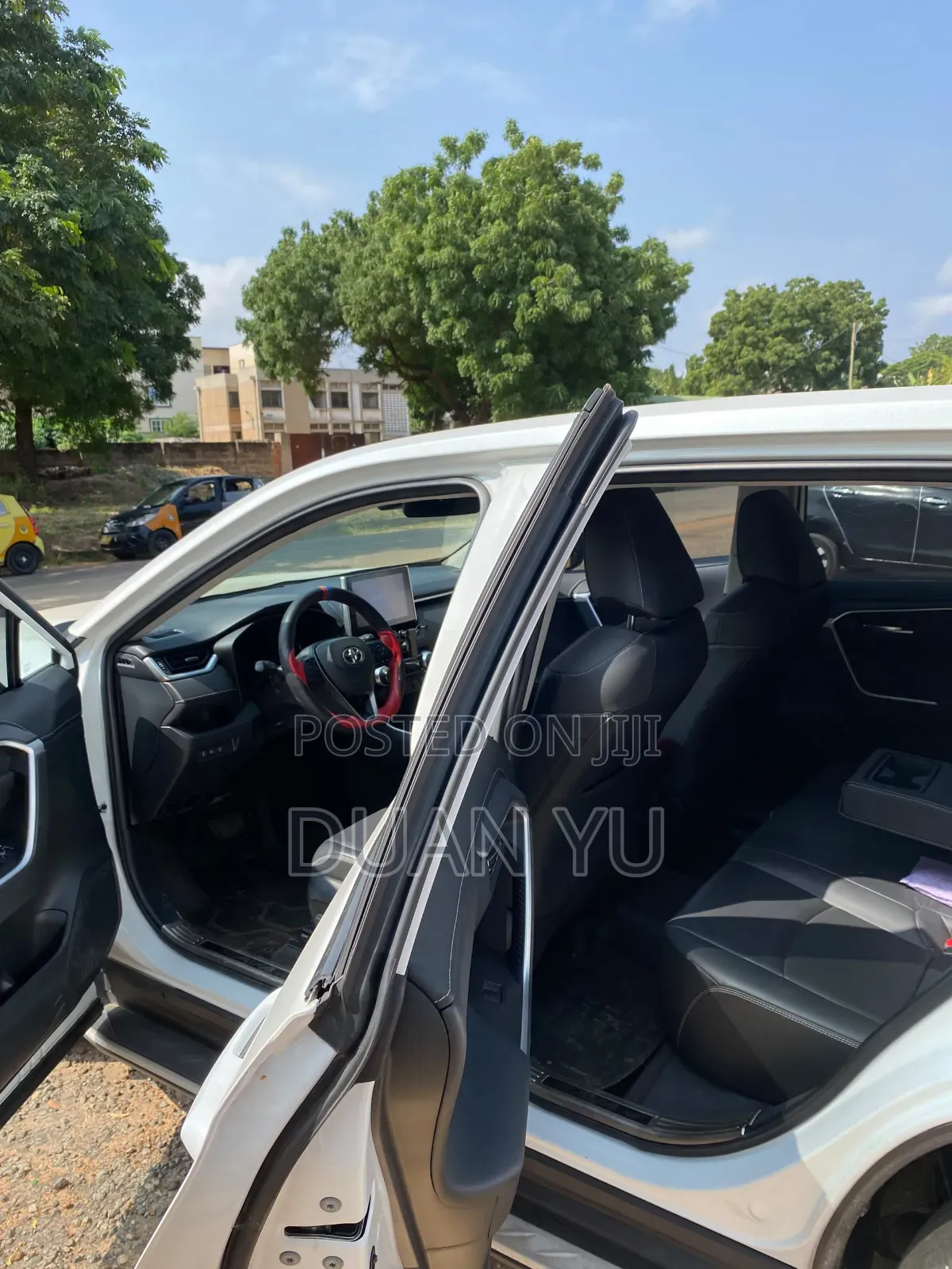 Toyota RAV4 2023 White