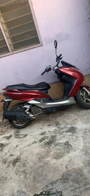 Yamaha Majesty 2020
