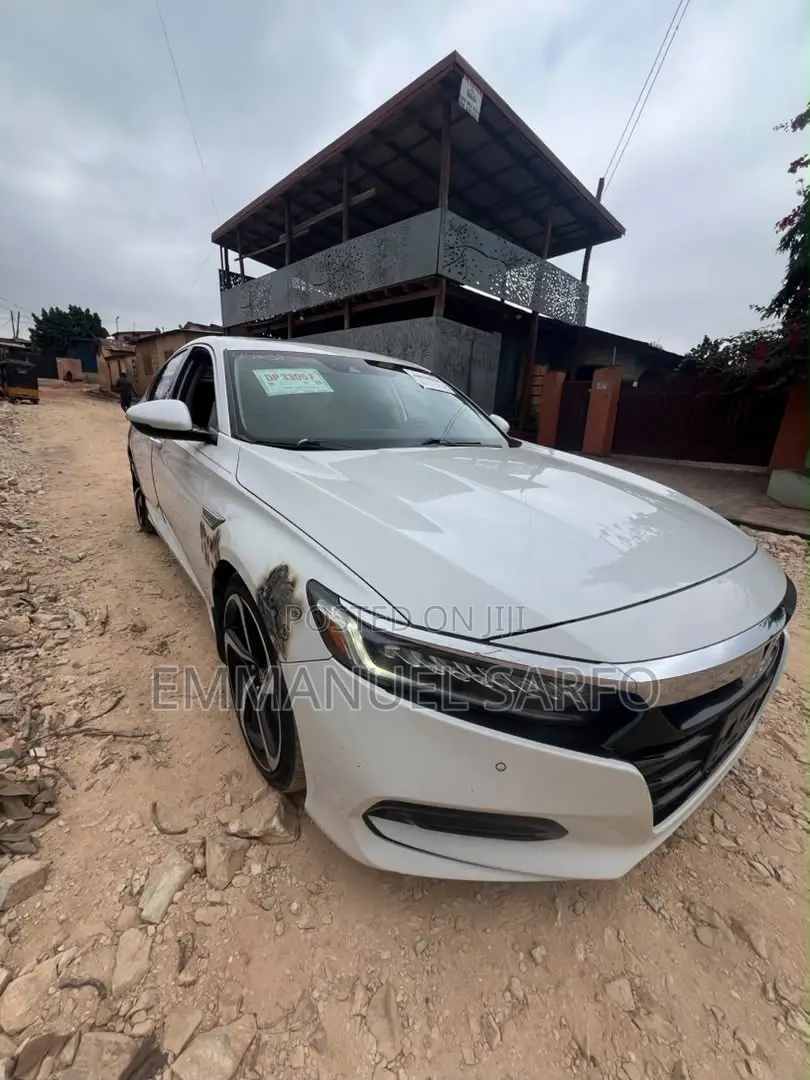 Honda Accord Touring 2018 White