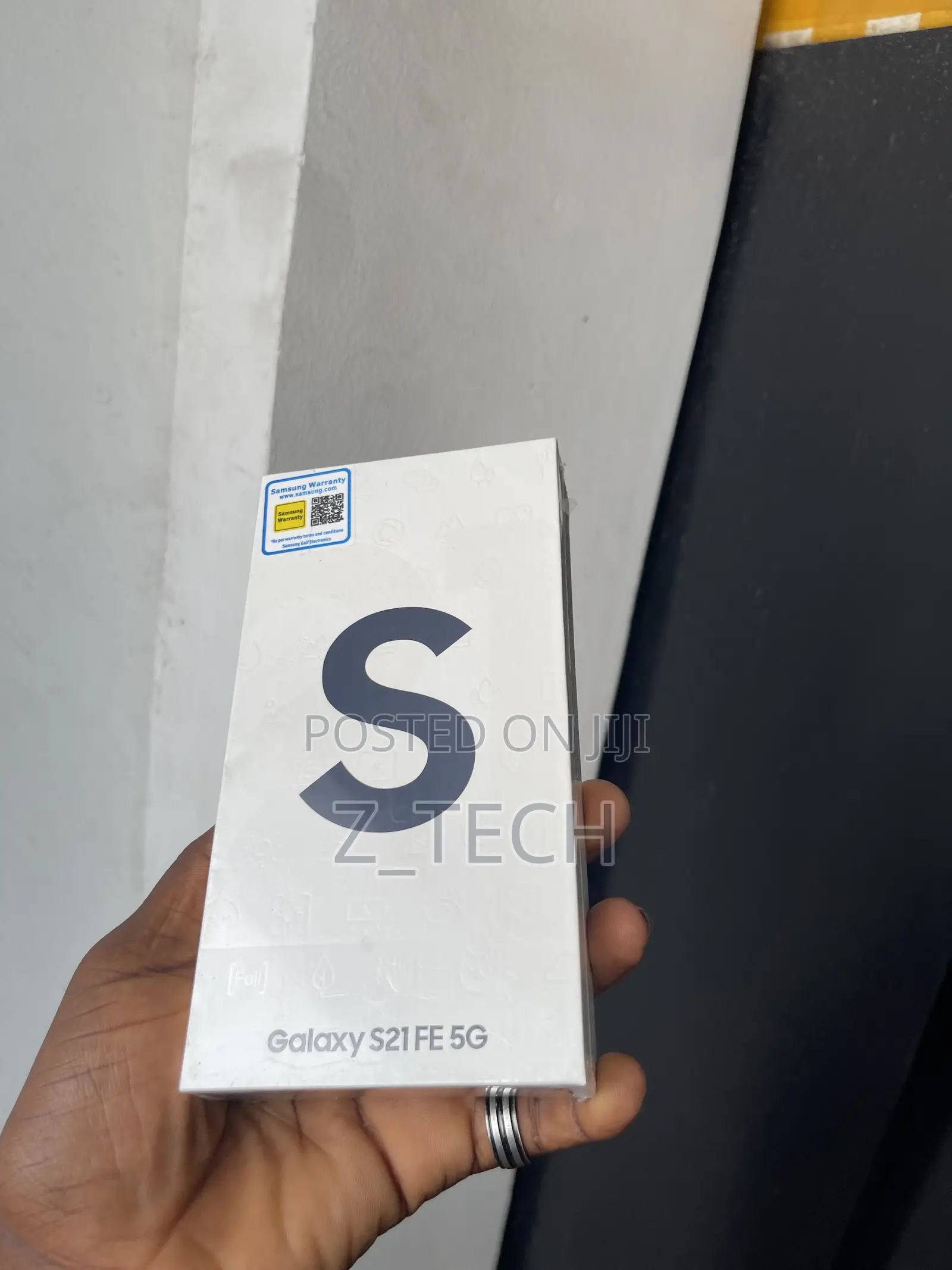 New Samsung Galaxy S21 FE 5G 128 GB Black
