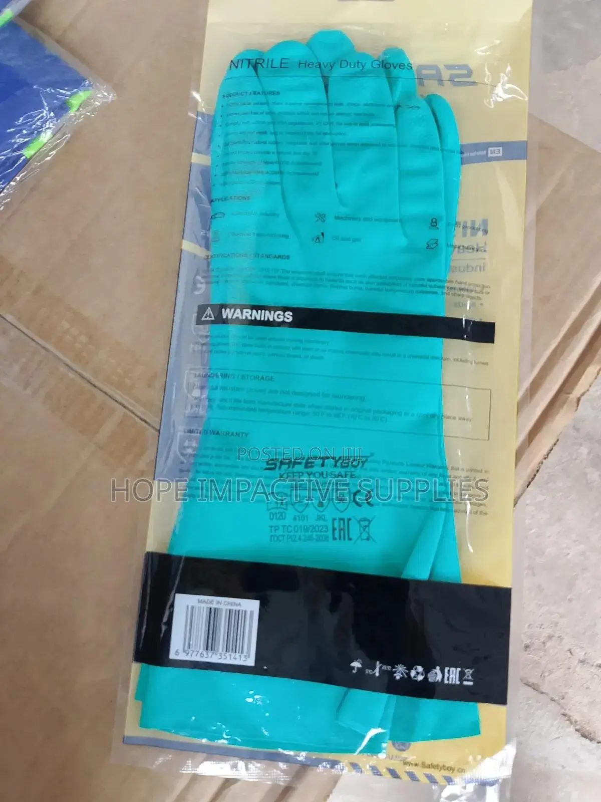 High Quality Safety Boy Nitrile Gloves.