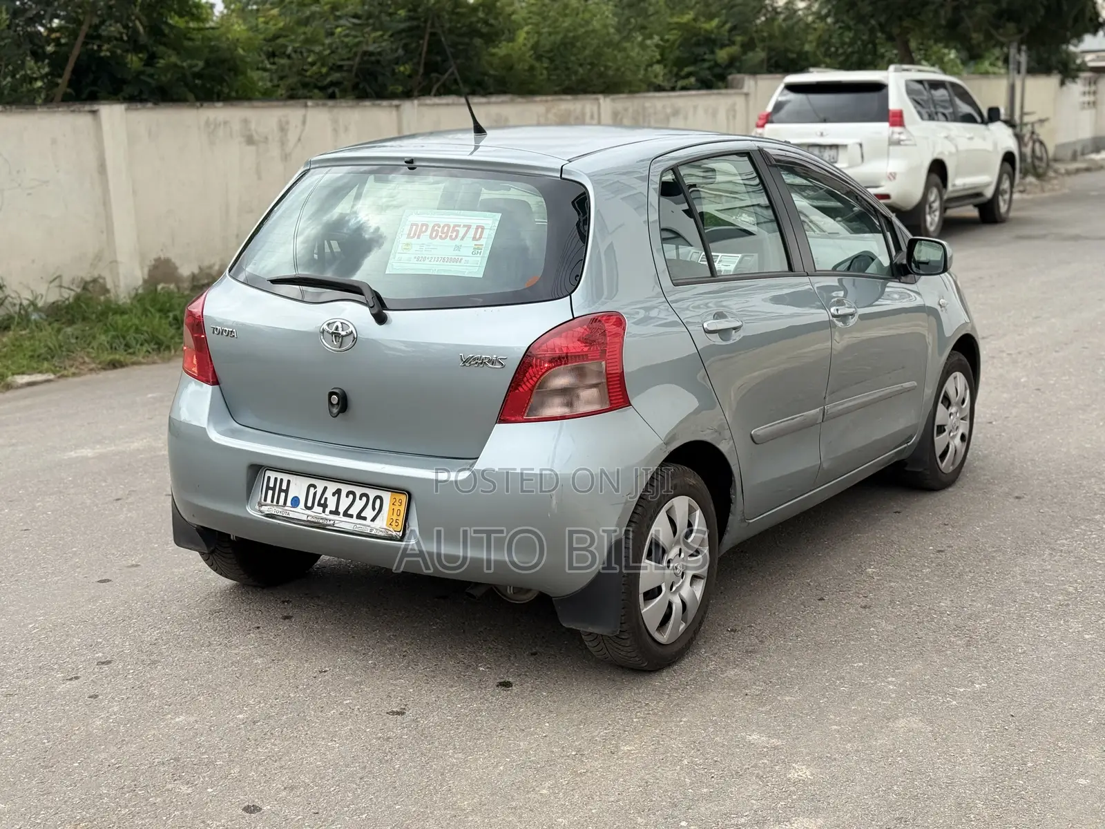 Toyota Yaris 2010 Gray
