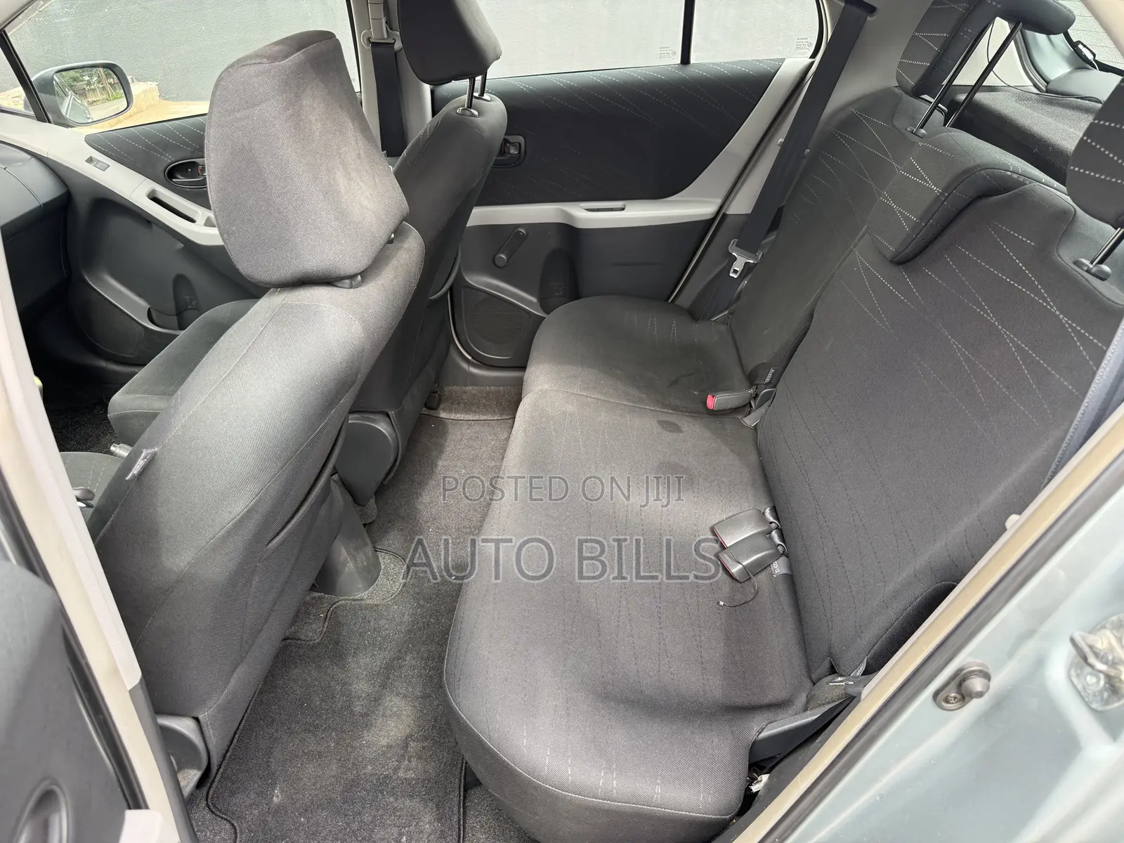 Toyota Yaris 2010 Gray