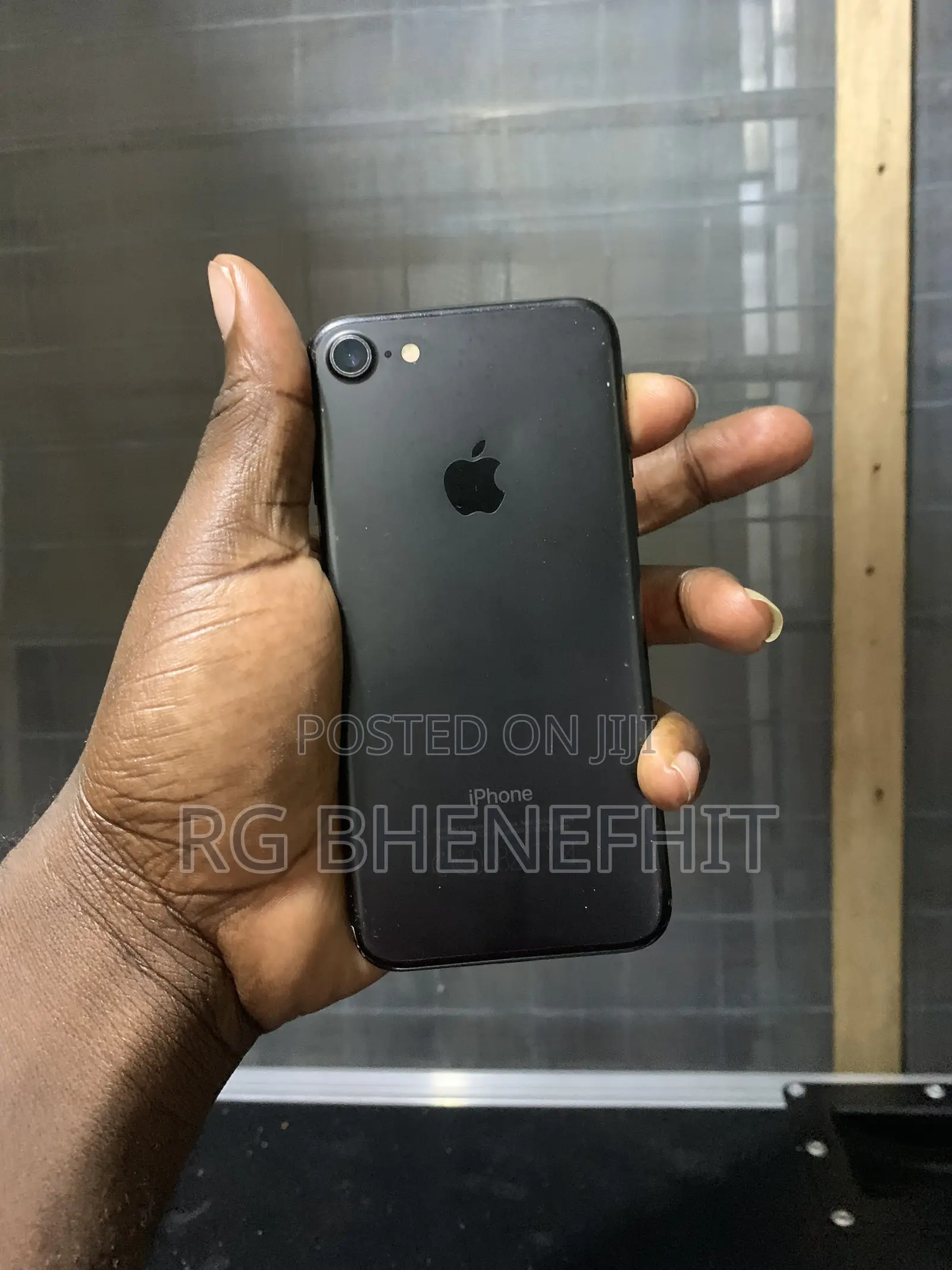 Apple iPhone 7 32 GB Black