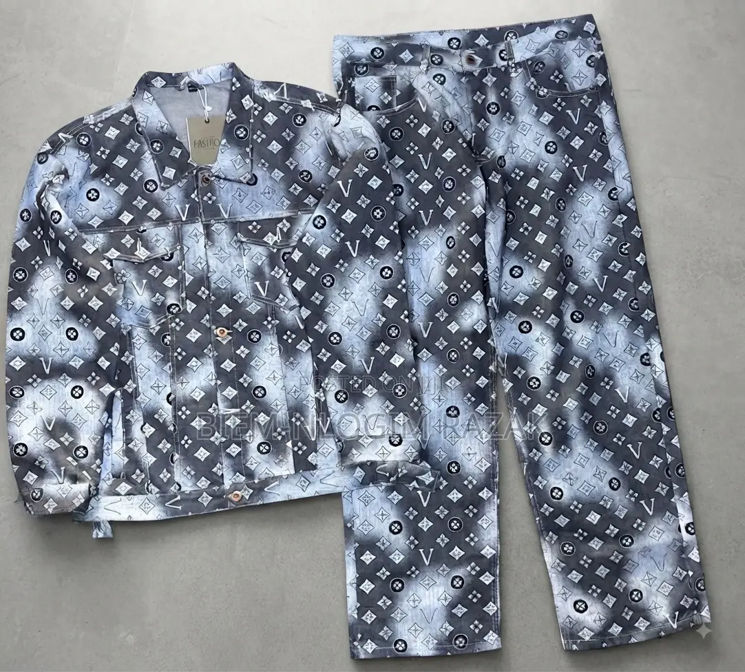 High Quality Luis Vuitton Jeans Jacket Top N Down Available in Stock