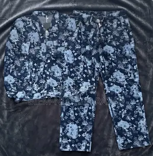 High Quality Luis Vuitton Jeans Jacket Top N Down Available in Stock