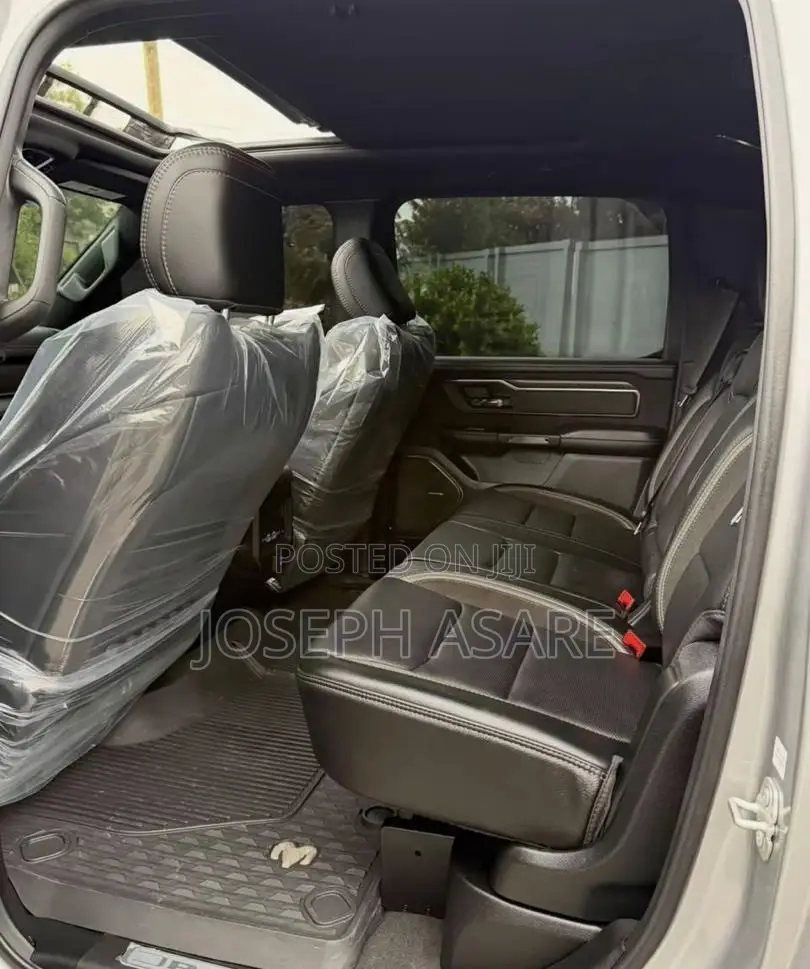 Dodge RAM 2024 Gray
