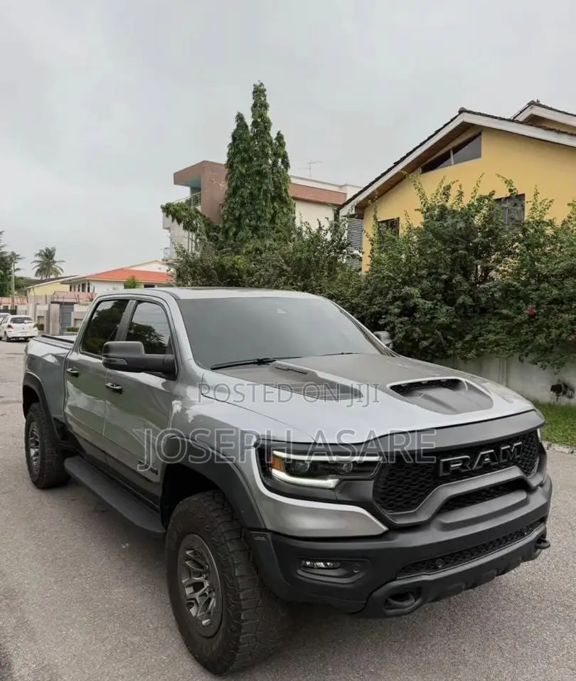 Dodge RAM 2024 Gray