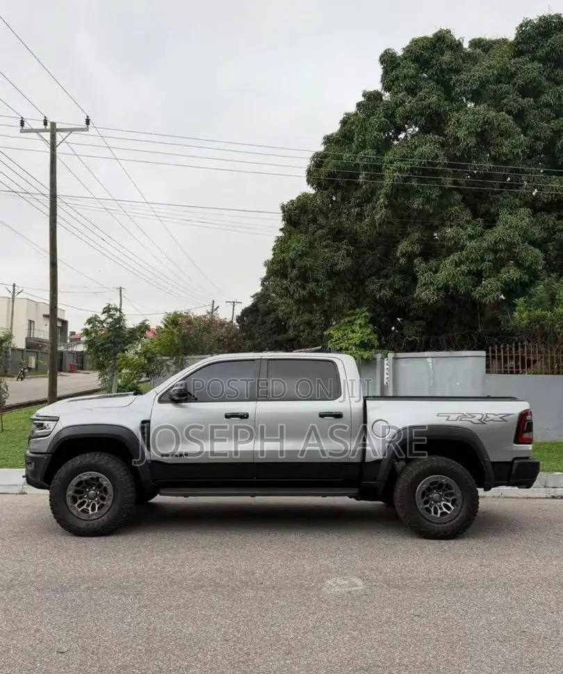 Dodge RAM 2024 Gray