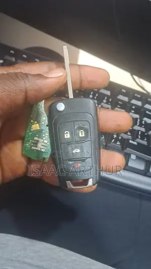 Car Key’s Cutting and Programming Services
