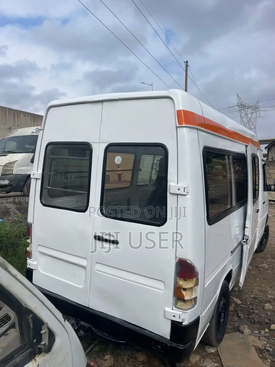 Mercedes-Benz Sprinter 2000 White