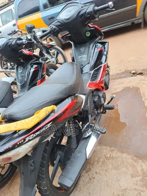 TVS Rockz 125 2025 Red