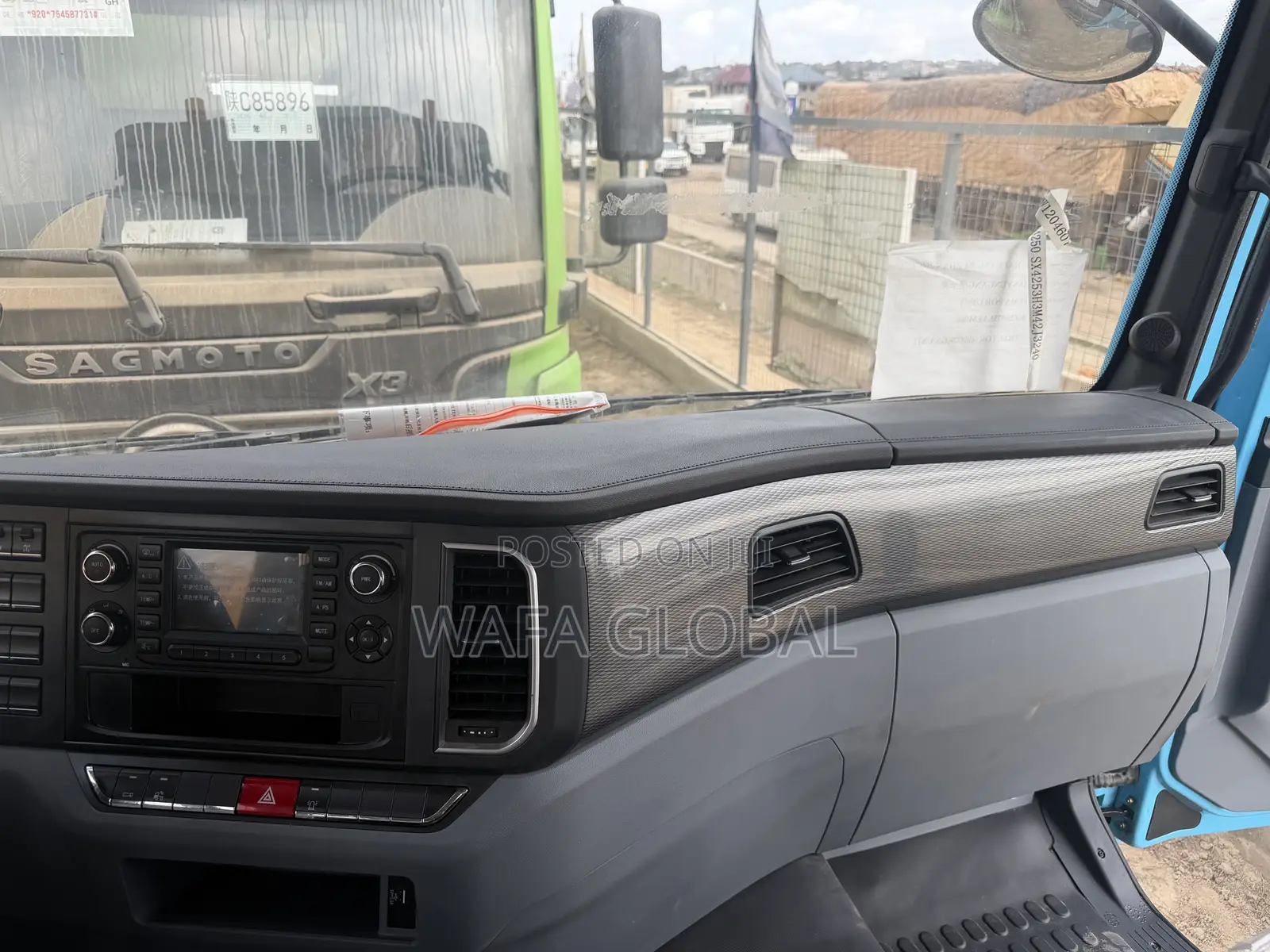 Trailer Head