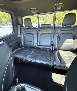 Dodge RAM 2023 Yellow