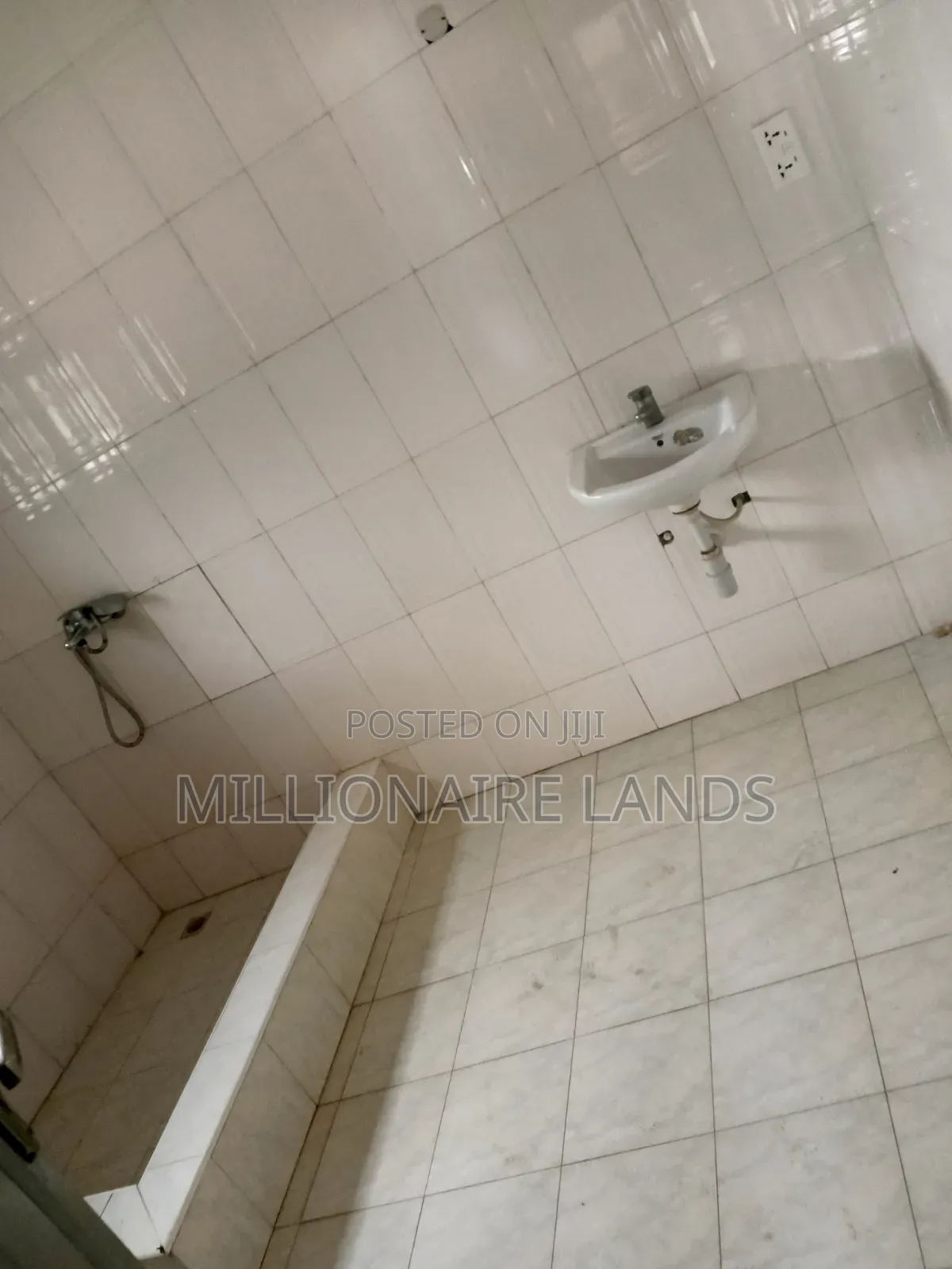 4bdrm House in Amasaman Cocoboard, Ga West Municipal for rent