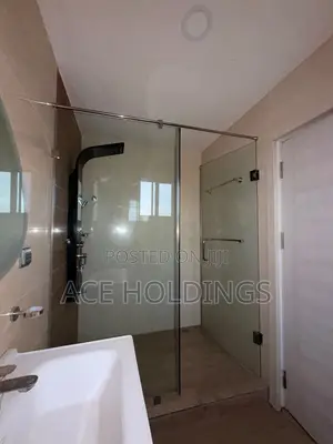 3bdrm House in School Junction for rent
