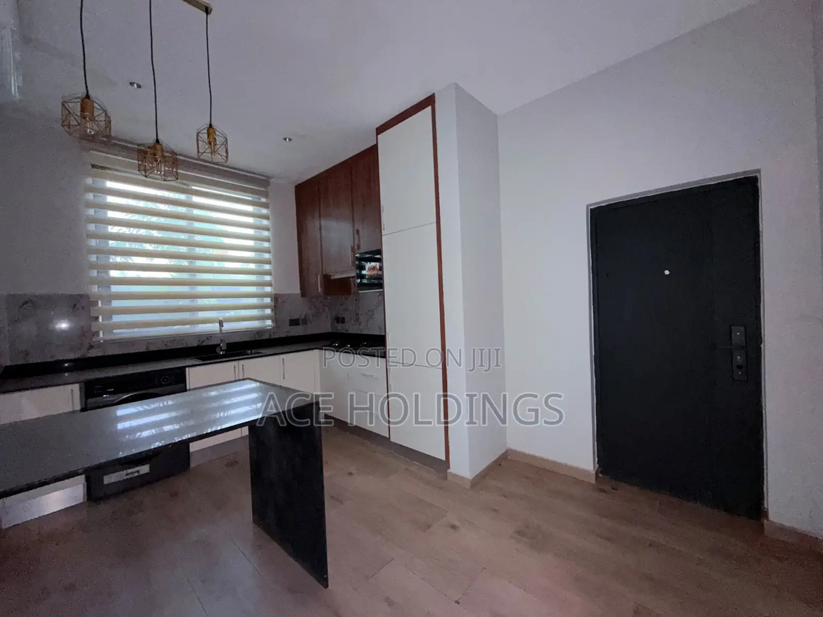 3bdrm House in School Junction for rent