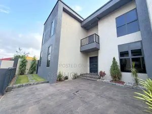3bdrm House in School Junction for rent