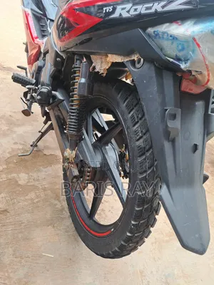 TVS Rockz 125 2025 Red