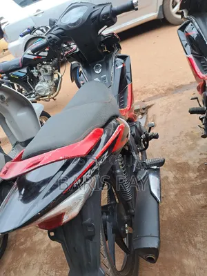 TVS Rockz 125 2025 Red